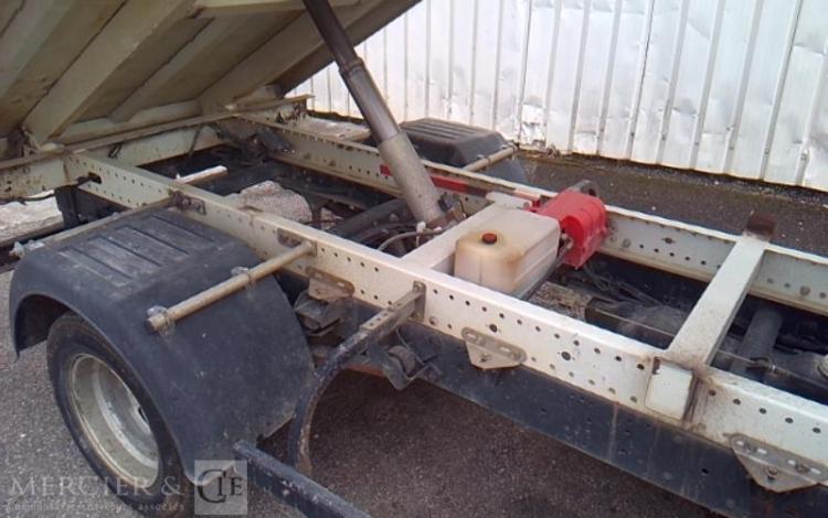 IVECO 35-140  BENNE SIMPLE CABINE BLANC EN-307-GP