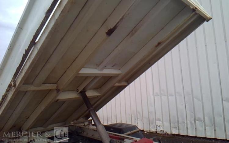 IVECO 35-140  BENNE SIMPLE CABINE BLANC EN-307-GP