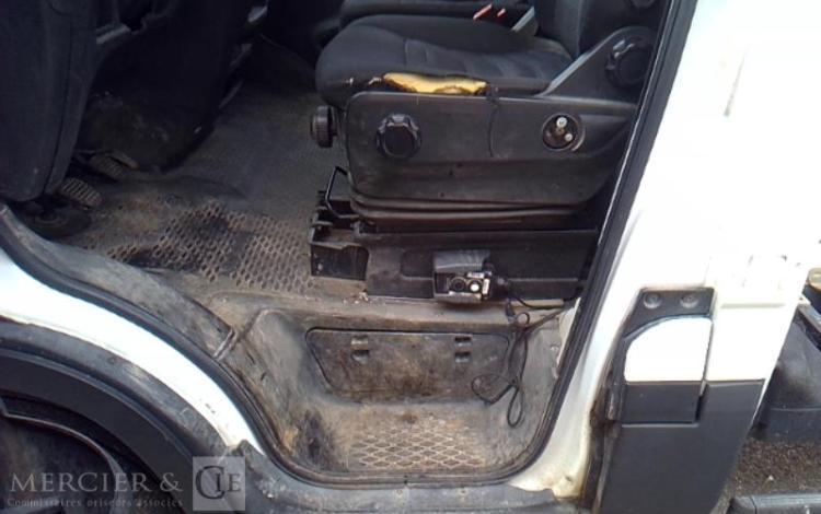 IVECO 35-140  BENNE SIMPLE CABINE BLANC EN-307-GP