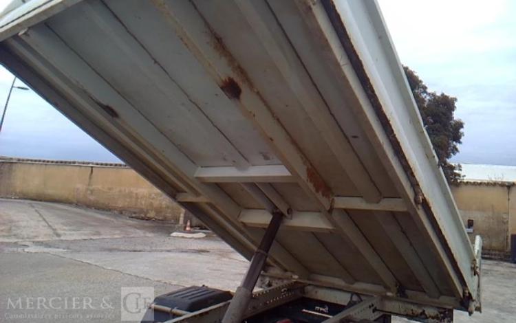 IVECO 35-140  BENNE SIMPLE CABINE BLANC EN-307-GP