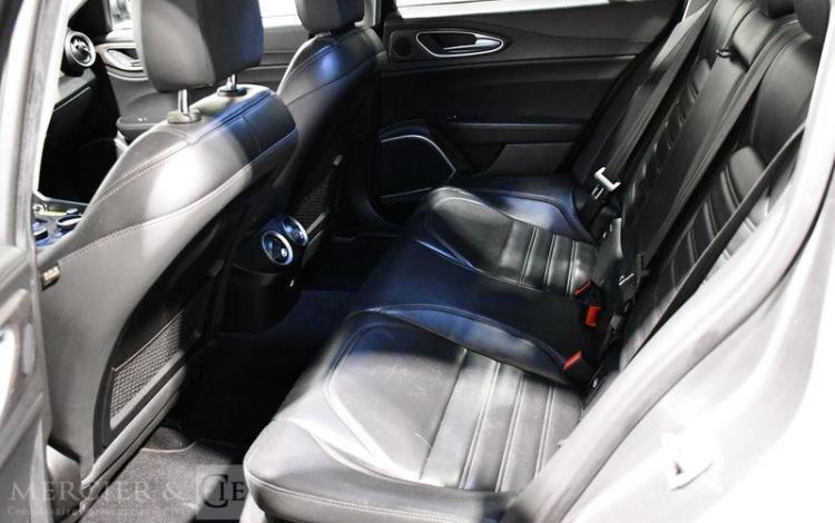 ALFAROMEO GIULIA 2,2 JTDM 180 SUPER BUSINESS BVA GRIS EN-346-YS