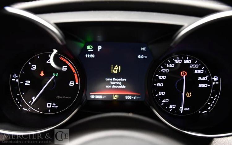 ALFAROMEO GIULIA 2,2 JTDM 180 SUPER BUSINESS BVA GRIS EN-346-YS