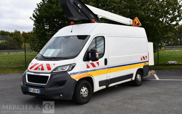 PEUGEOT BOXER NACELLE L2H2 335 PREMIUM PACK 130 BLANC EP-493-VE