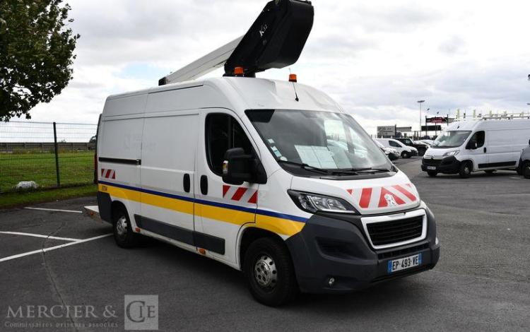 PEUGEOT BOXER NACELLE L2H2 335 PREMIUM PACK 130 BLANC EP-493-VE