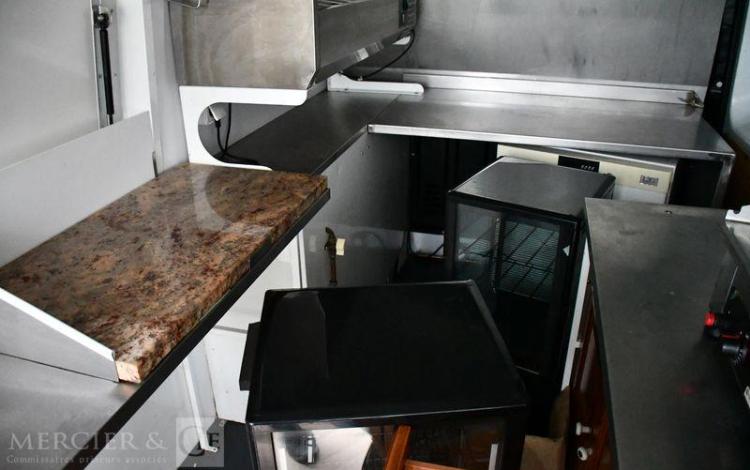 RENAULT FOOD TRUCK 2,3 DCI 130CH CONFORT BLANC EP-924-NH