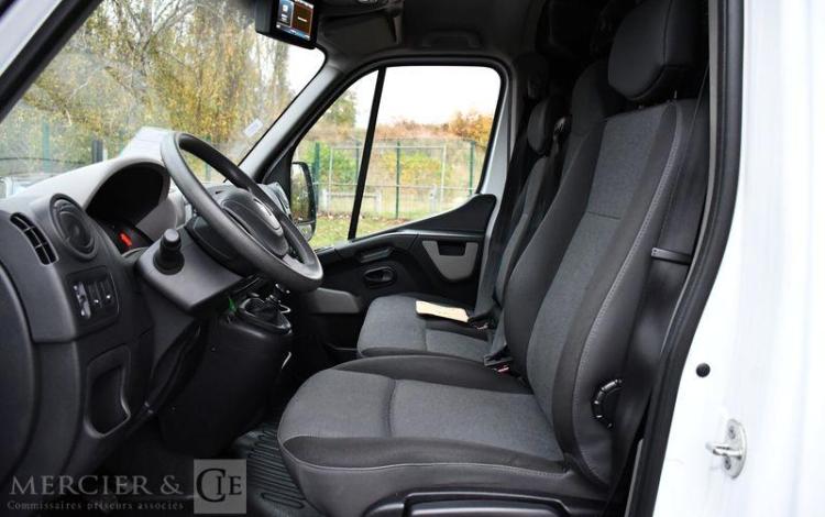 RENAULT FOOD TRUCK 2,3 DCI 130CH CONFORT BLANC EP-924-NH