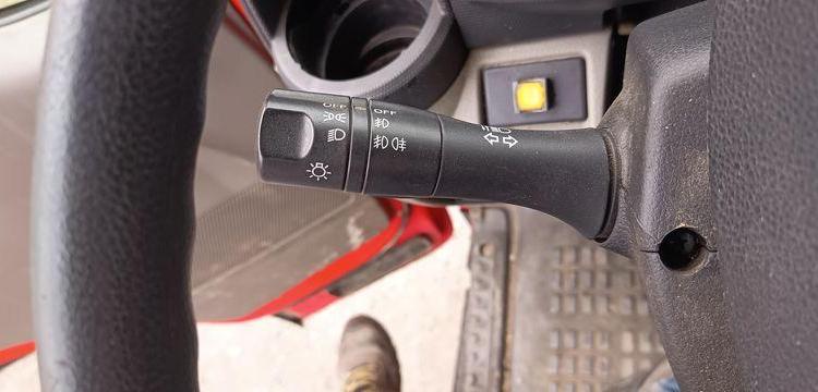 NISSAN NT400- NACELLE