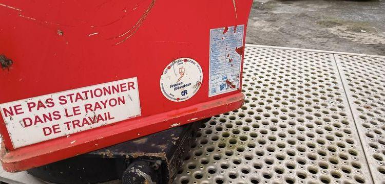 NISSAN NT400- NACELLE