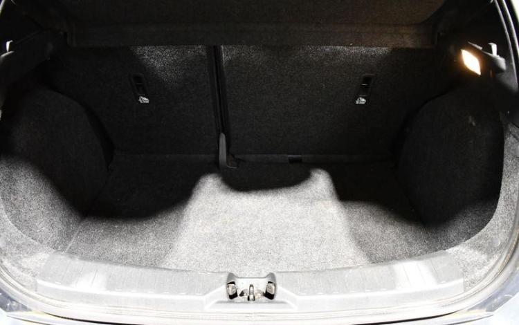 NISSAN MICRA 1.0 IG 70CH ACENTA GRIS EQ-930-RY