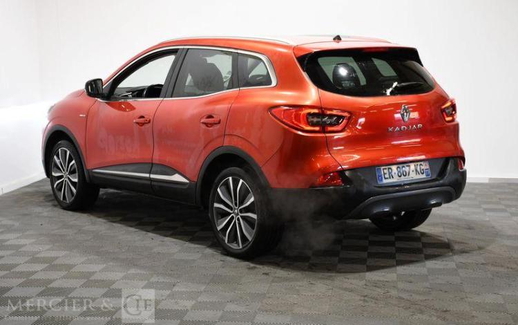 RENAULT KADJAR ROUGE ER-867-KG
