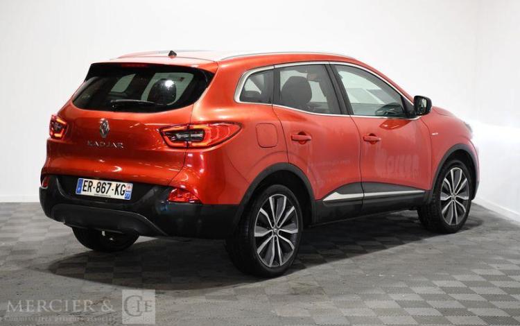 RENAULT KADJAR ROUGE ER-867-KG