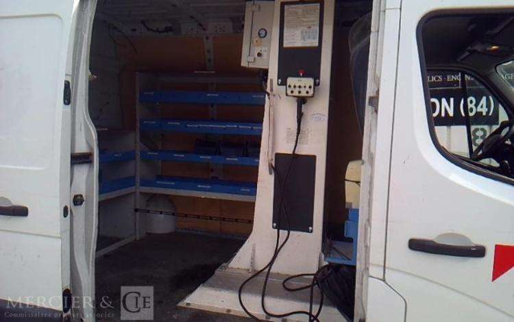 RENAULT MASTER NACELLE SUR VL 12M 1783H BLANC ES-049-CQ