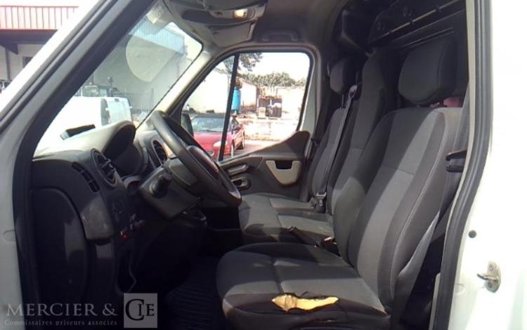 RENAULT MASTER NACELLE SUR VL 12M 1783H BLANC ES-049-CQ