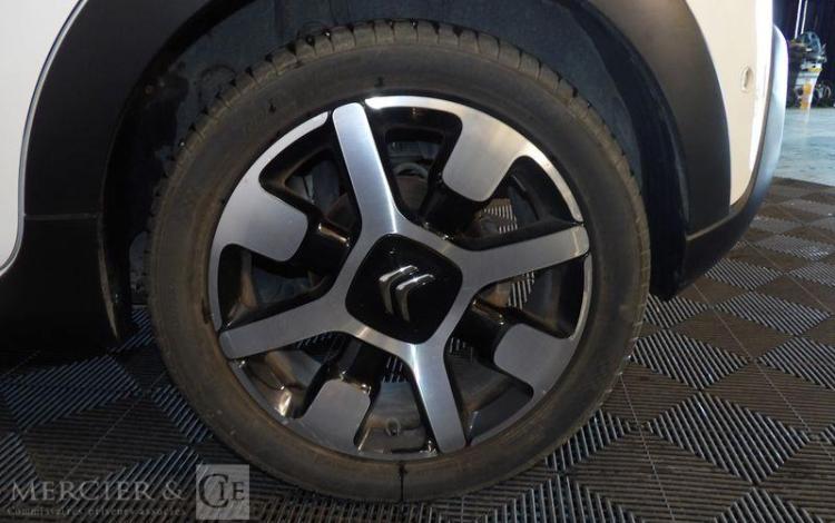 CITROEN C3 1.2 PURETECH 110 SHINE BLANC ES-214-BQ