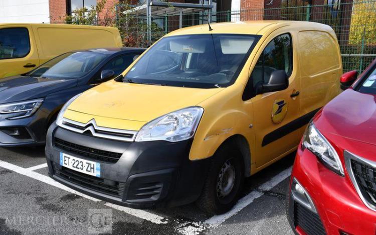 RENAULT BERLINGO 20 L1 CLUB BLUEHDI 100CH ETG6
 JAUNE ET-223-ZH