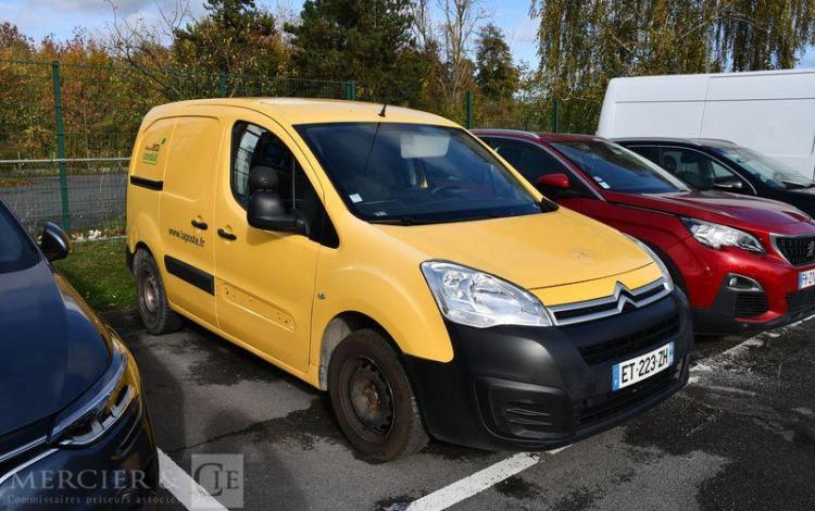 RENAULT BERLINGO 20 L1 CLUB BLUEHDI 100CH ETG6
 JAUNE ET-223-ZH