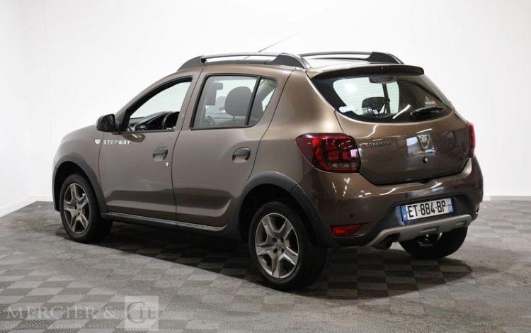 DACIA SANDERO STEPWAY 0,9TCE GPL MARRON ET-884-BP