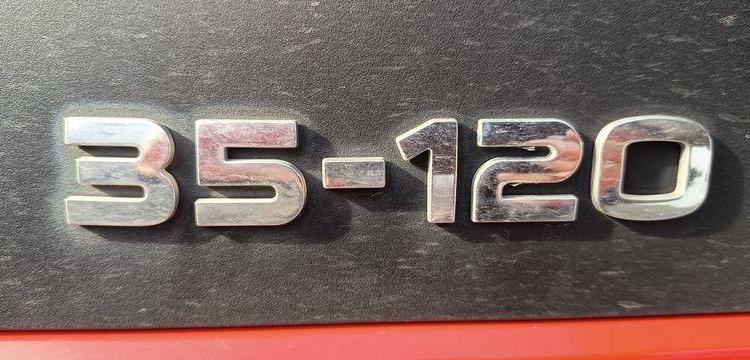 IVECO DAILY 35C12  BENNE AVEC COFFRE ACIER DIESEL – 141445 KMS – ANNEE 2018 ROUGE ET-909-FA