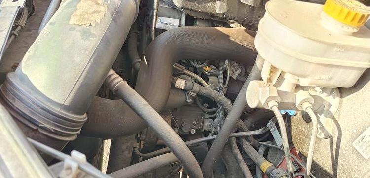 IVECO DAILY 35C12  BENNE AVEC COFFRE ACIER DIESEL – 141445 KMS – ANNEE 2018 ROUGE ET-909-FA