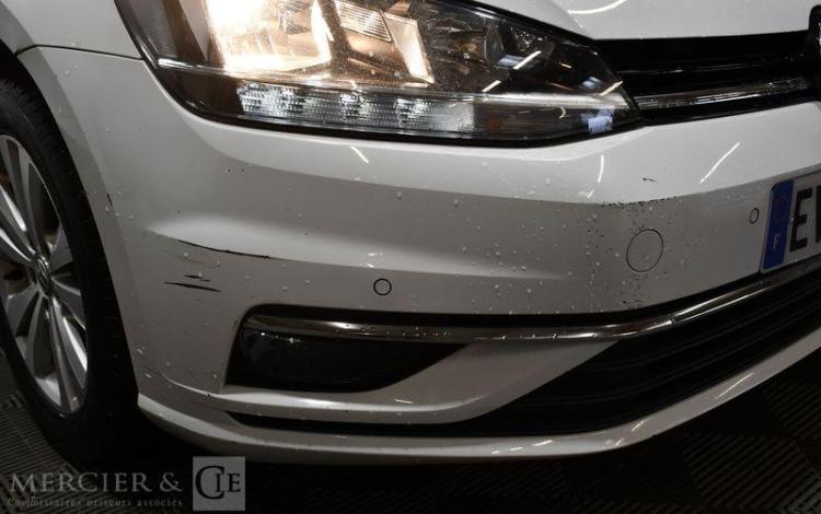 VOLKSWAGEN GOLF 1,6 TDI 115 BLANC EV-258-JD