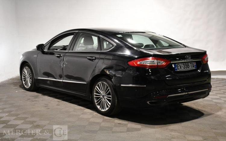 FORD MONDEO HYBRID VIGNALE NOIR EV-398-TA
