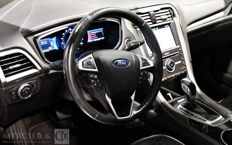 FORD MONDEO HYBRID VIGNALE NOIR EV-398-TA