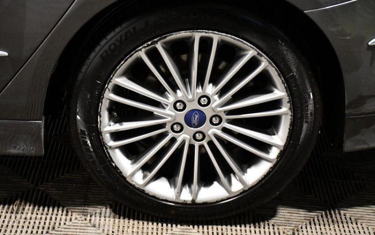 FORD MONDEO 2.0 187H 140 HYBRID HEV VIGNALE BVA GRIS EV-504-ST