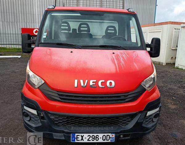 IVECO CAMION BENNE SIMPLE – CABINE COFFRE  EX-296-QD