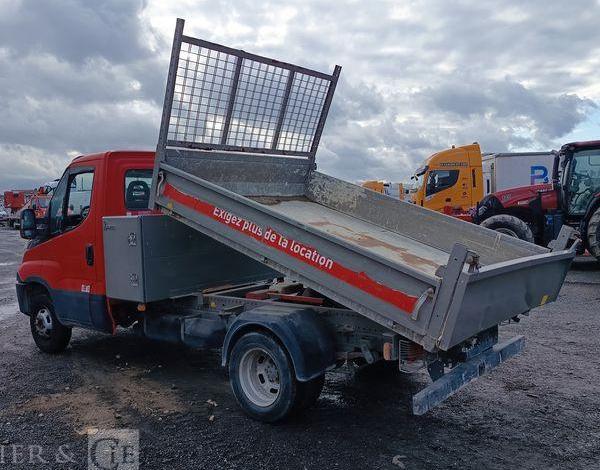 IVECO CAMION BENNE SIMPLE – CABINE COFFRE  EX-296-QD