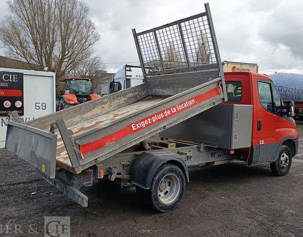 IVECO CAMION BENNE SIMPLE – CABINE COFFRE  EX-296-QD