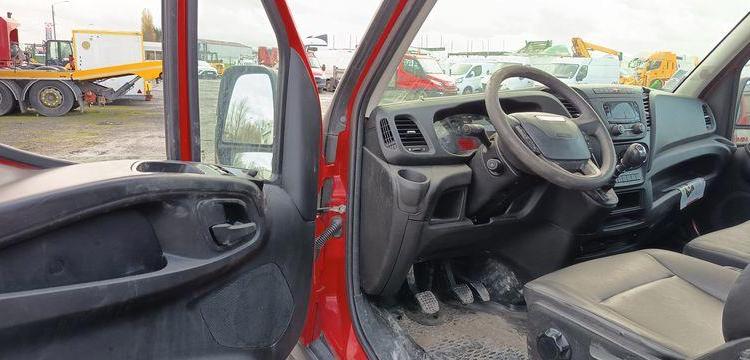 IVECO CAMION BENNE SIMPLE – CABINE COFFRE  EX-296-QD