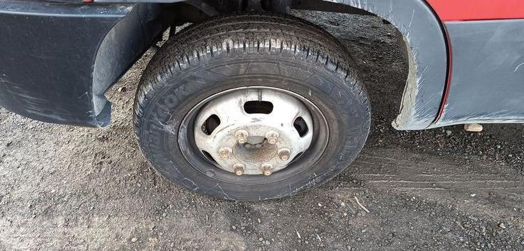 IVECO CAMION BENNE SIMPLE – CABINE COFFRE  EX-296-QD