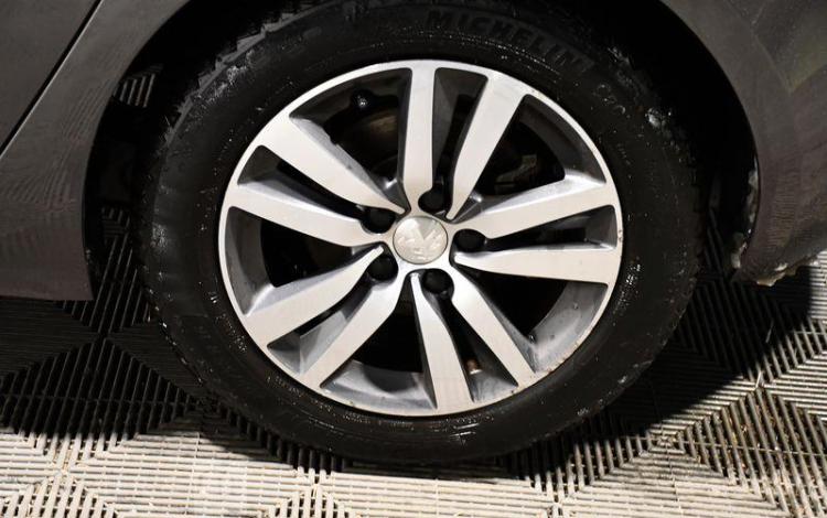 PEUGEOT 308 GENERATION-II 1.2 PURETECH 130CH ALLURE BUSINESS EAT BVA S&S GRIS EX-519-TW