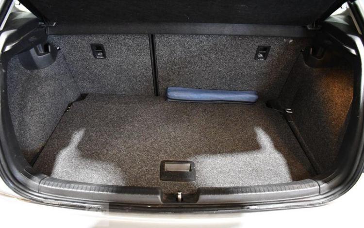 VOLKSWAGEN POLO 1,0 65 CONFORTLINE  5 PTS GRIS EY-247-TV