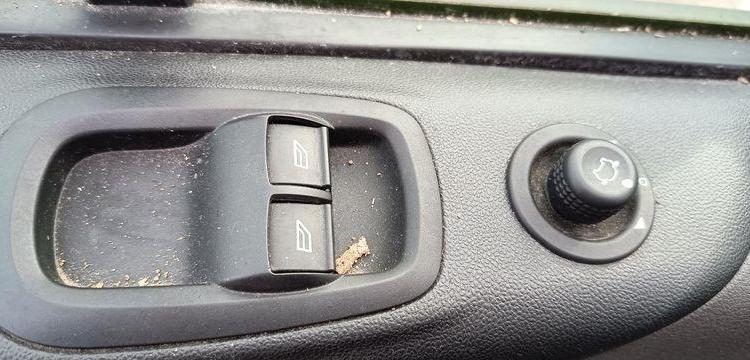 FORD TRANSIT CUSTOM T270 L1H1 2.0 TDCI 16V FOURGON  EY-402-CW