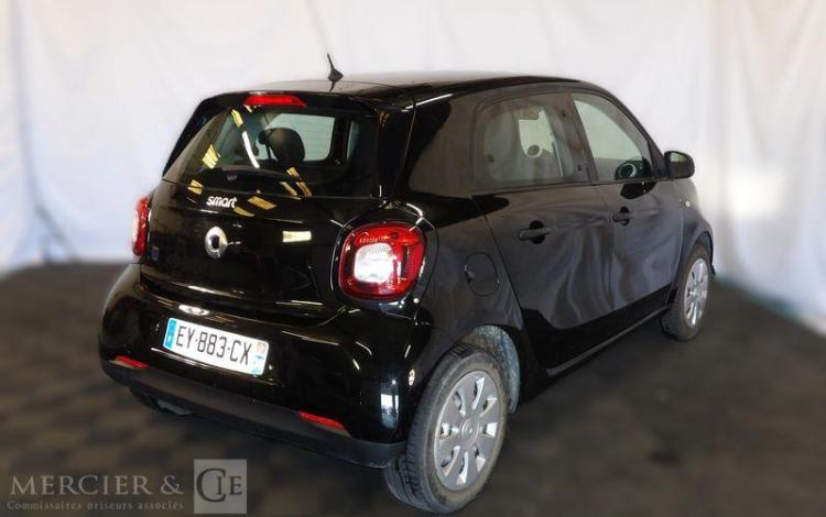 SMART EQ FORFOUR 80 1,6KWH PURE BVA NOIR EY-883-CX