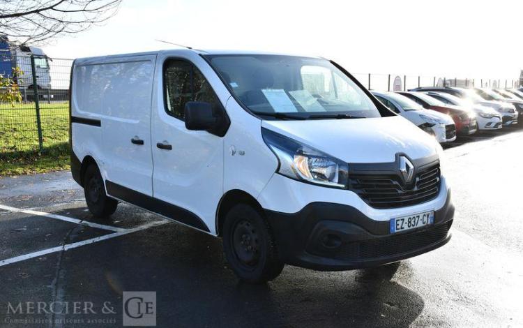 RENAULT TRAFIC 2.0 BLUE HDI 150 CV BLANC EZ-837-CY
