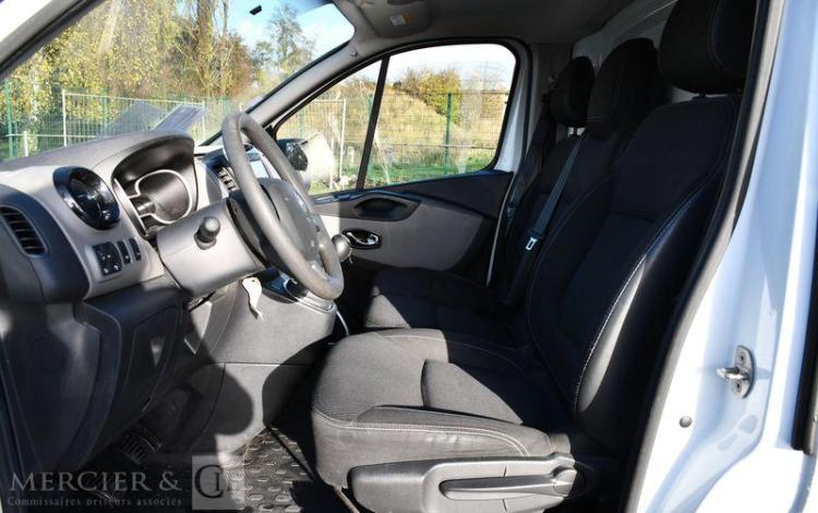 RENAULT TRAFIC 2.0 BLUE HDI 150 CV BLANC EZ-837-CY