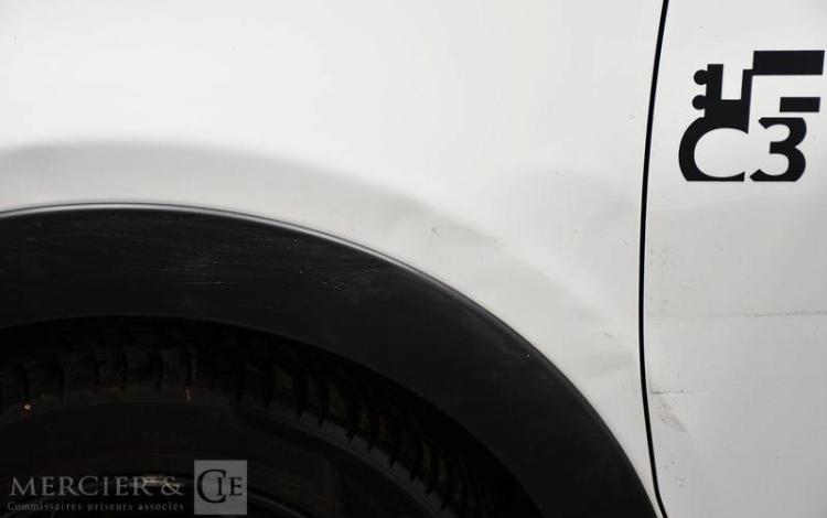 CITROEN C3 BLANC FB-096-KK