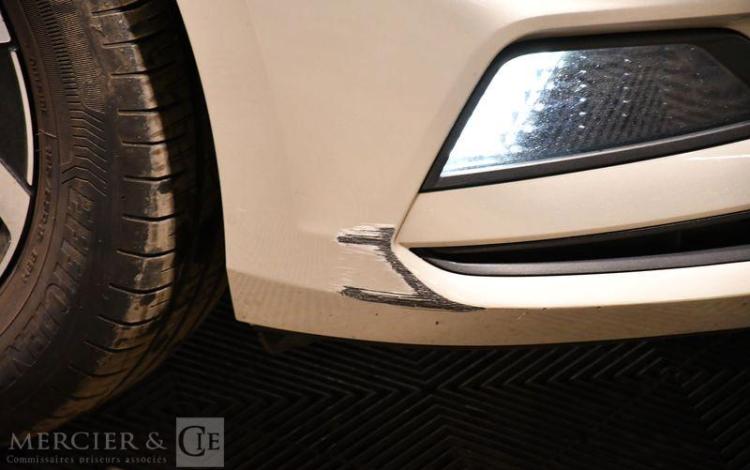 VOLKSWAGEN POLO 1.0 TSI 95 CONFORT LINE DSG GRIS FB-212-TM