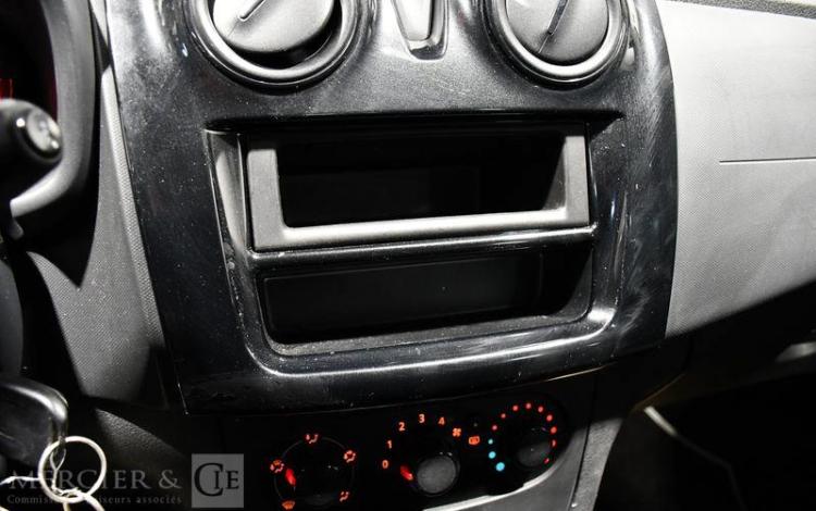 DACIA SANDERO SCE 75 BLANC FB-986-EL