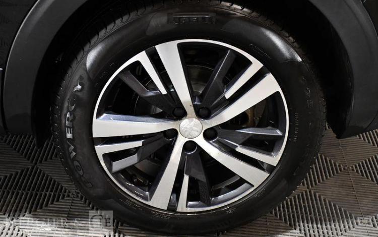 PEUGEOT 5008 1.2 PURETECH 130 ALLURE BUSINESS EAT NOIR FC-197-YM