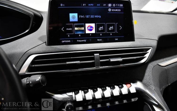 PEUGEOT 5008 1.2 PURETECH 130 ALLURE BUSINESS EAT NOIR FC-197-YM