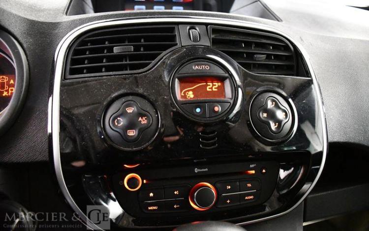 RENAULT KANGOO NOIR FD-091-JM