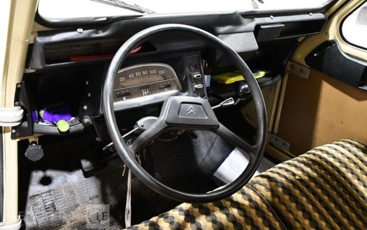 CITROEN 2CV 6 BERLINE SABLE FD-560-HX