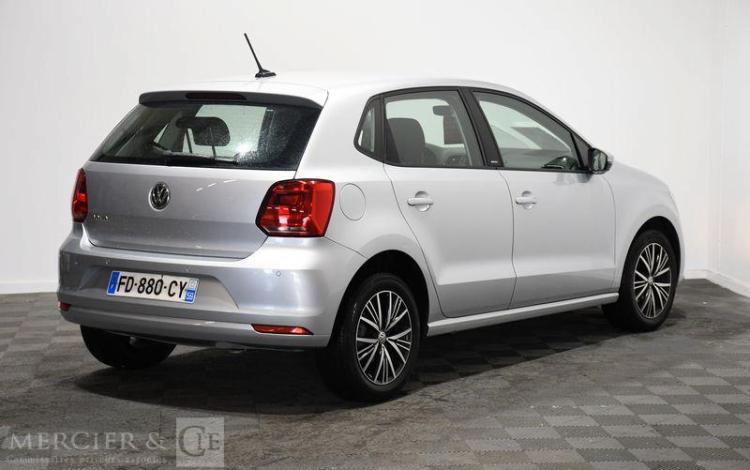 VOLKSWAGEN POLO 1,0 75 MATCH 5 PTS GRIS FD-880-CY