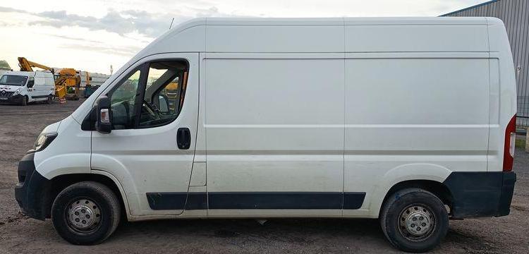 PEUGEOT BOXER III PHASE 3 FOURGON 333 L2H2 2.0 BLUEHDi 16V 130 CV -105716 KMS – AN 2019 BLANC FE-043-TJ