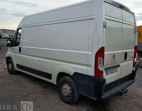 PEUGEOT BOXER III PHASE 3 FOURGON 333 L2H2 2.0 BLUEHDi 16V 130 CV -105716 KMS – AN 2019 BLANC FE-043-TJ
