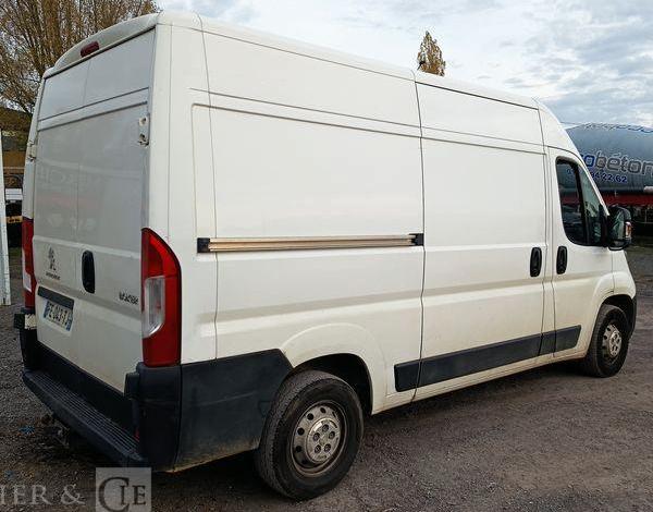 PEUGEOT BOXER III PHASE 3 FOURGON 333 L2H2 2.0 BLUEHDi 16V 130 CV -105716 KMS – AN 2019 BLANC FE-043-TJ