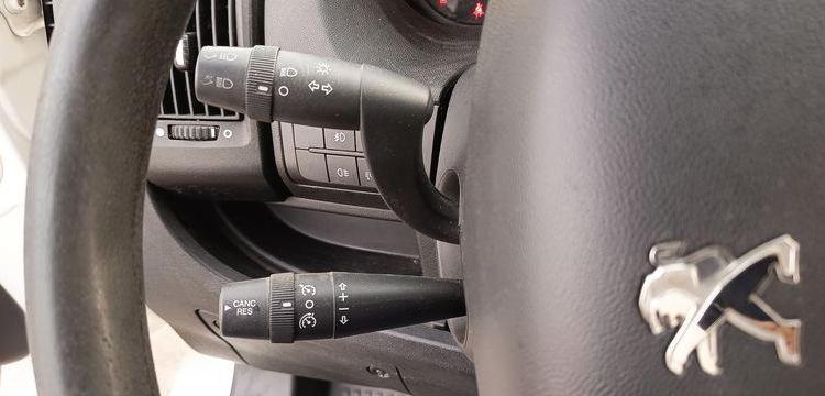 PEUGEOT BOXER III PHASE 3 FOURGON 333 L2H2 2.0 BLUEHDi 16V 130 CV -105716 KMS – AN 2019 BLANC FE-043-TJ